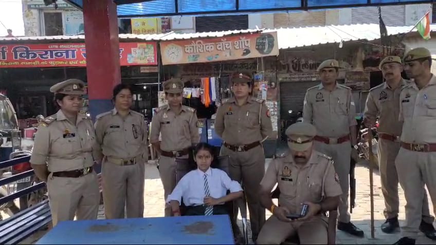 एक दिन की बाबूगढ़ थानाध्यक्ष बनकर छात्रा ने रचा इतिहास