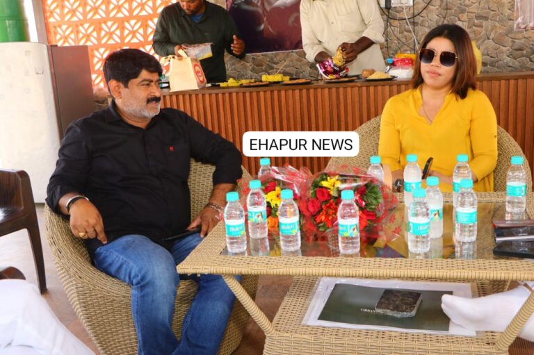 विश्व चैंपियन मुक्केबाज मैरी कॉम का हापुड़ पहुंचने पर स्वागत