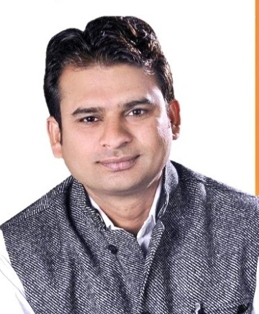 शराब के ठेके पर ग्राहक को मारपीट कर बुरी तरह घायल किया
