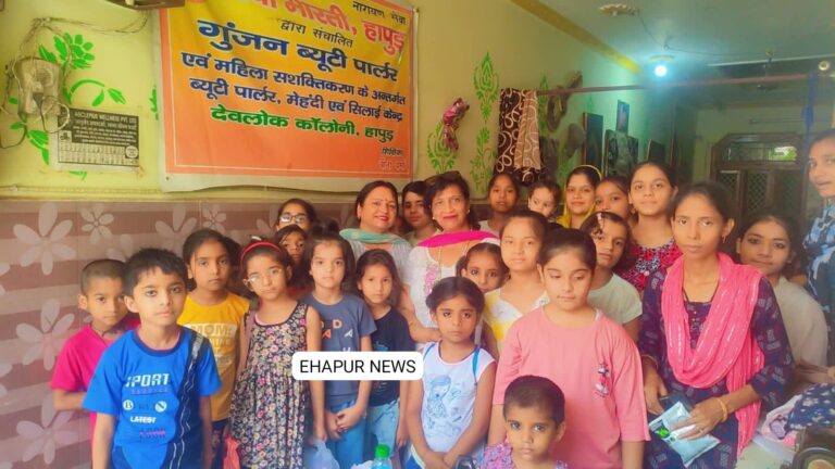 फादर्स-डे के उपलक्ष में बच्चों ने सुनाई पोयम व बनाई कलाकृतियां