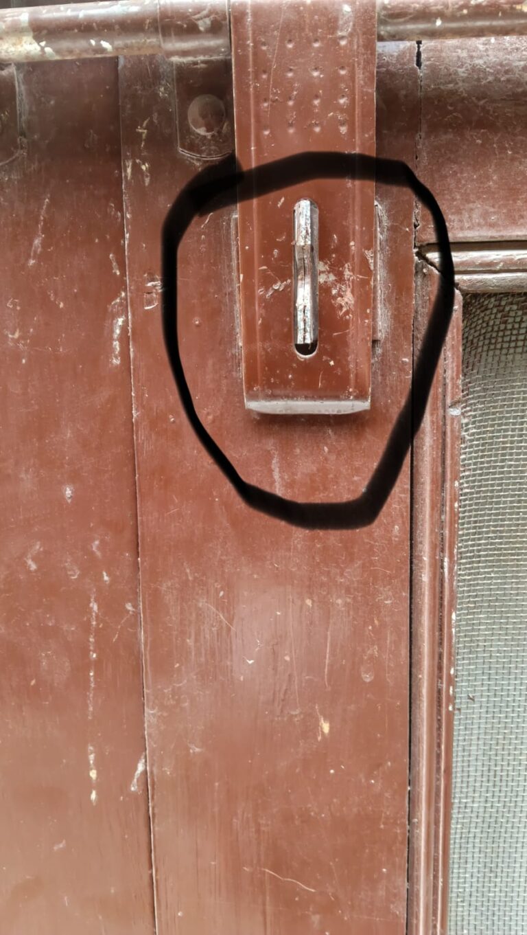पत्रकार के भाई के घर चोरों ने फिर बोला धावा,दो साल पहले हो चुकी है घर से 25 लाख की चोरी
