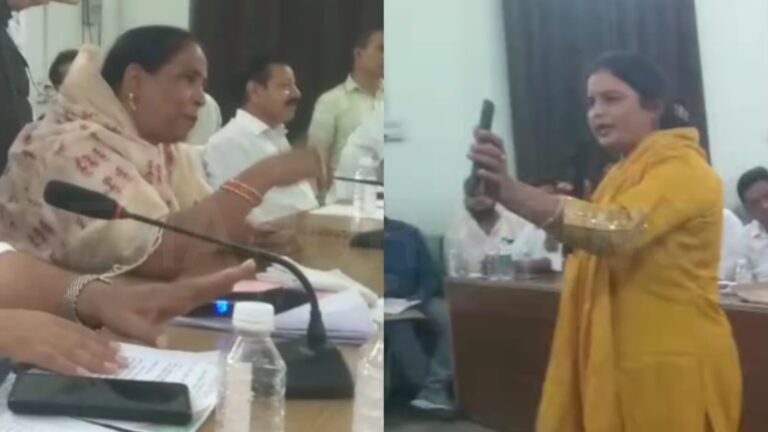 हापुड़ नगर पालिका की बोर्ड बैठक में महिला सभासदों ने भी उठाई समस्याएं