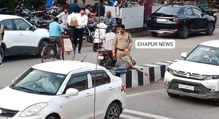सड़क पर लेटे व्यक्ति को देख रूका आईजी का काफिला