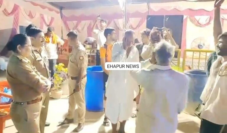 पारंपरिक गीतों पर झूमे कांवड़िए, पुलिस ने की शिव भक्तों की सेवा