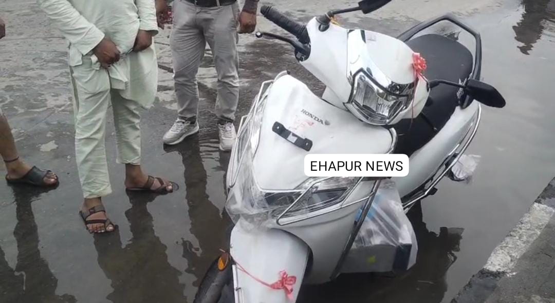 पिलखुवा: बेटे के जन्मदिन का केक लेकर जा रही मां समेत दो हादसे का शिकार, एक की हालत गंभीर