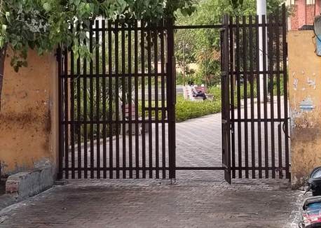 हापुड़ का अटल गौरव पार्क बना प्रेमी युगल की मनोरंजन स्थली