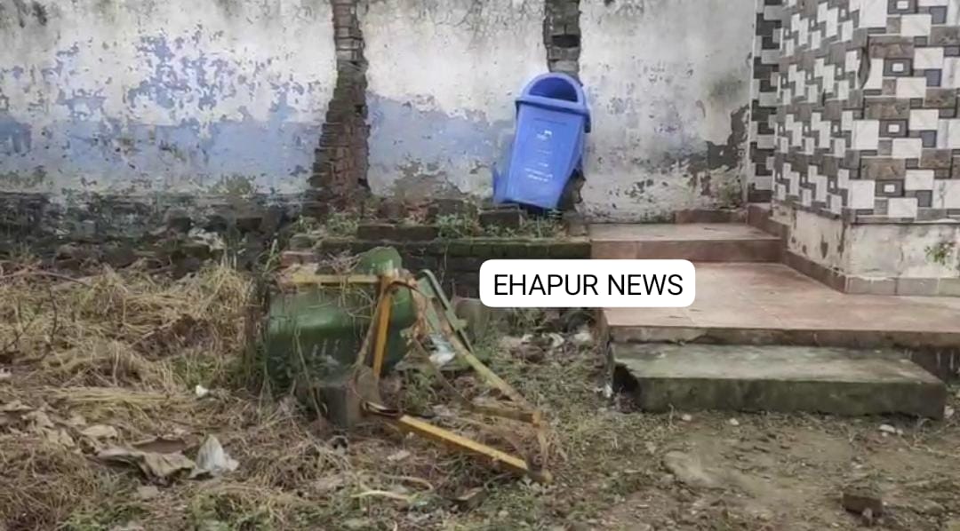 प्राथमिक विद्यालय बाबूगढ़ छावनी परिसर में लगा कूड़े का ढेर, बना आफत