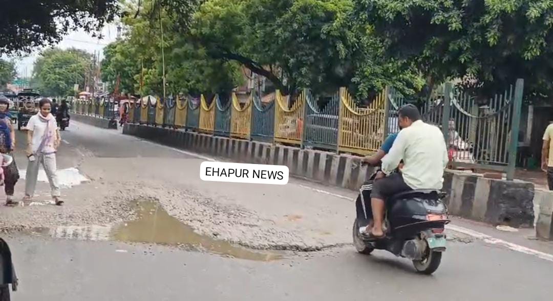 हापुड़: बुलंदशहर हाईवे पर जगह-जगह से उखड़ने लगे रोड़ी-पत्थर