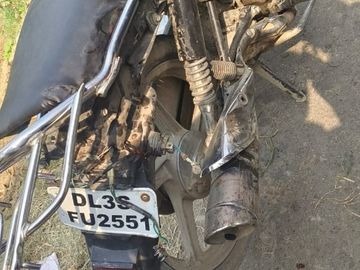 सड़क हादसे में 18 वर्षीय बाइक सवार की मौत