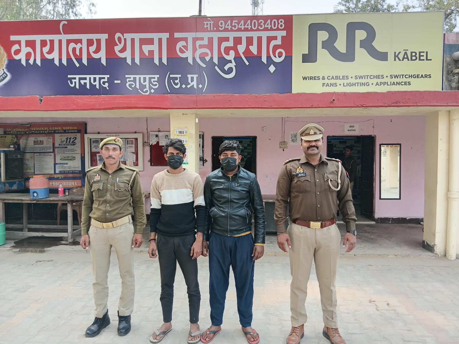 छात्राओं से छेड़छाड़ के दो आरोपी दबोचे,भेजा जेल