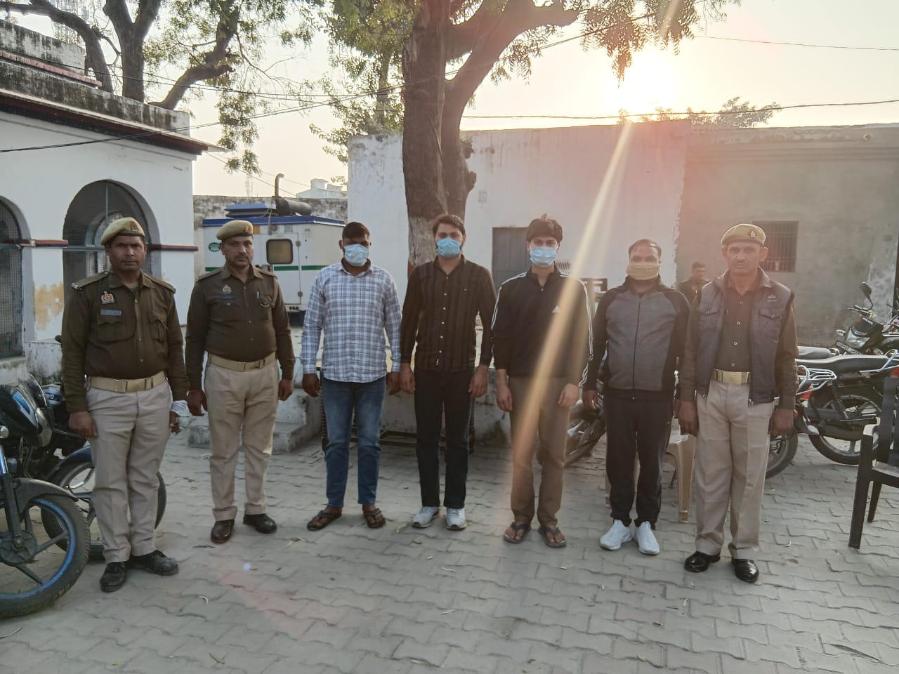 बस चालक के साथ फायरिंग करने के चार आरोपी पुलिस ने दबोचे