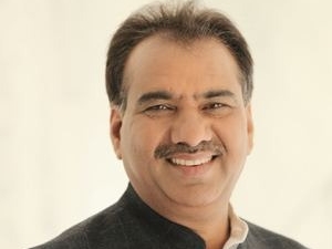 सांसद कंवर सिंह तंवर ने संसद में ब्रजघाट में बाईपास बनाने की मांग उठाई