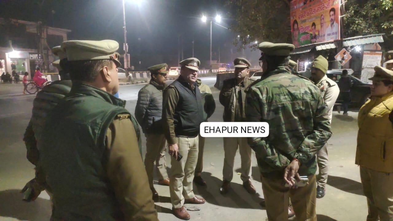 बाबूगढ़ पुलिस ने क्षेत्र में की पैदल गश्त