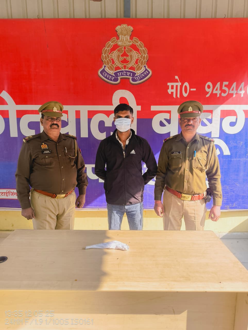 फायरिंग के मामले में आरोपी की निशानदेही पर अवैध तमंचा बरामद