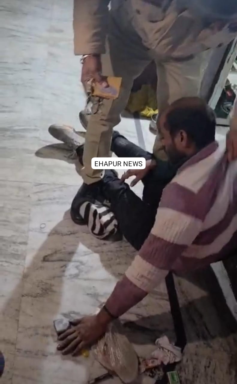 पिलखुवा: घर में घुसे चोरों ने ताला तोड़कर की चोरी, एक को पकड़ा साथी हुए फरार