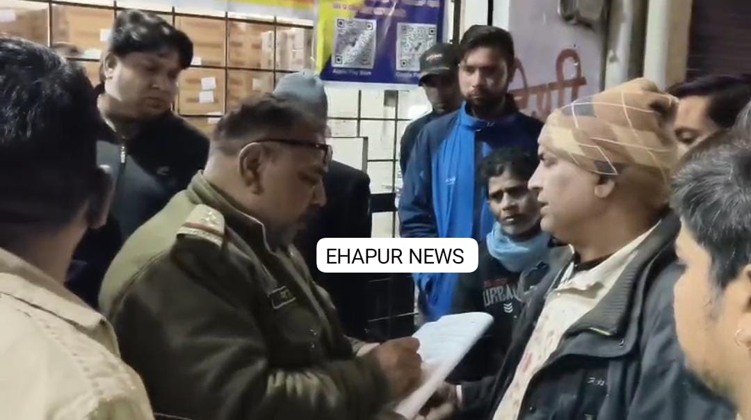 हापुड़: शराब के ठेके पर ग्राहक व सेल्समैन में मारपीट