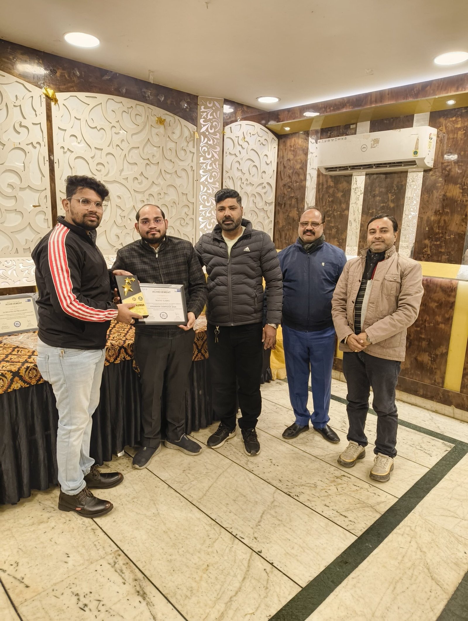 मनु गर्ग सम्मानित