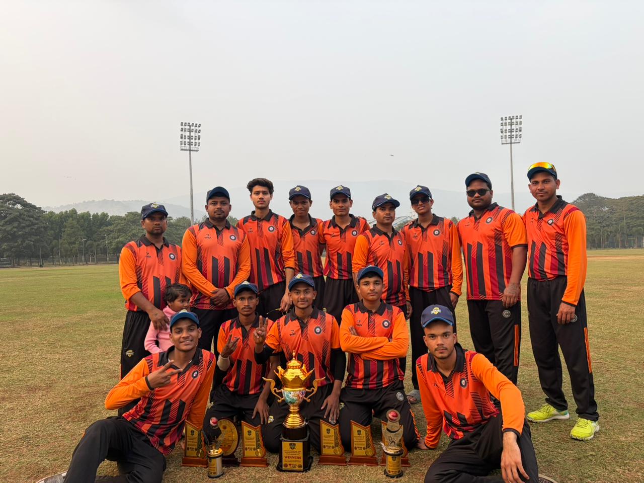 आंध्र प्रदेश में आयोजित क्रिकेट मुकाबले में वेस्टर्न वॉरियर यूपी पिलखुवा रही फाइनल विजेता