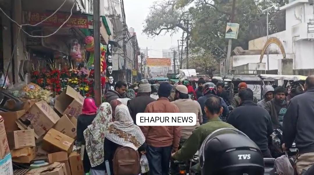 हापुड़: कोठी गेट पर जबरदस्त जाम, दो मिनट की दूरी तय करने में लगा पौन घंटा