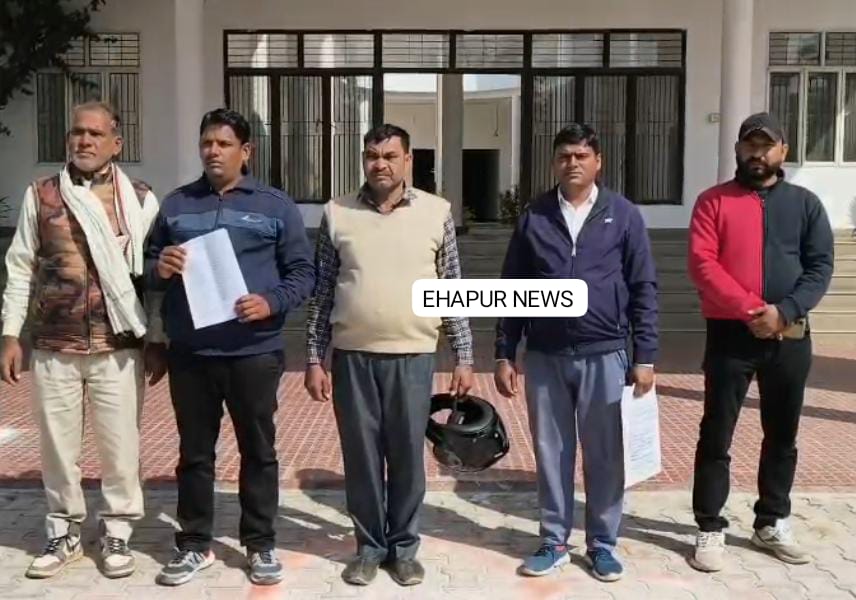 कोल्ड स्टोरेज मालिक पर किसानों ने बिना अनुमति लाखों के आलू बेचने का लगाया आरोप