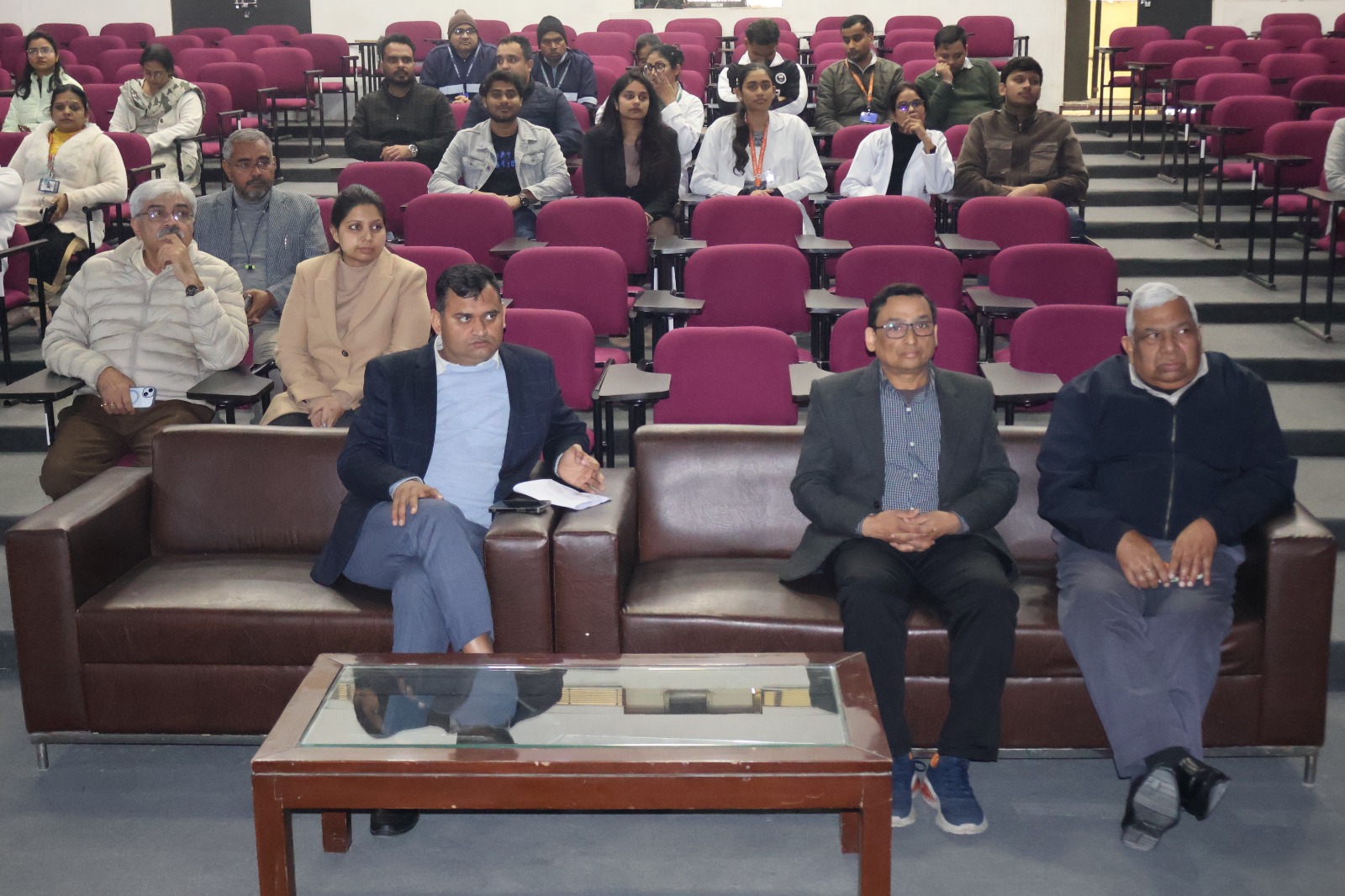 समय पर पहचान से कैंसर है पूरी तरह इलाज योग्य