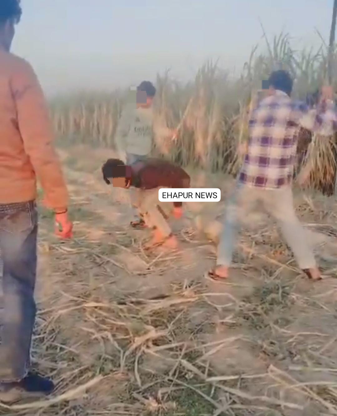 हापुड़: तालिबानी सजा की वीडियो सोशल मीडिया पर वायरल