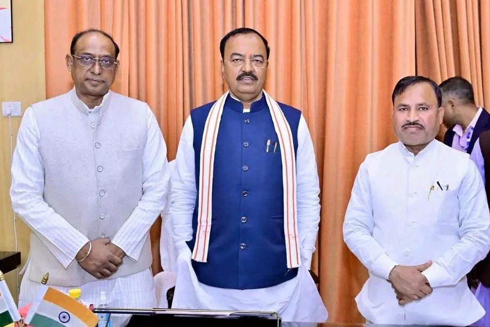 हापुड़ के दो नेताओं ने डिप्टी सीएम से की मुलाकात