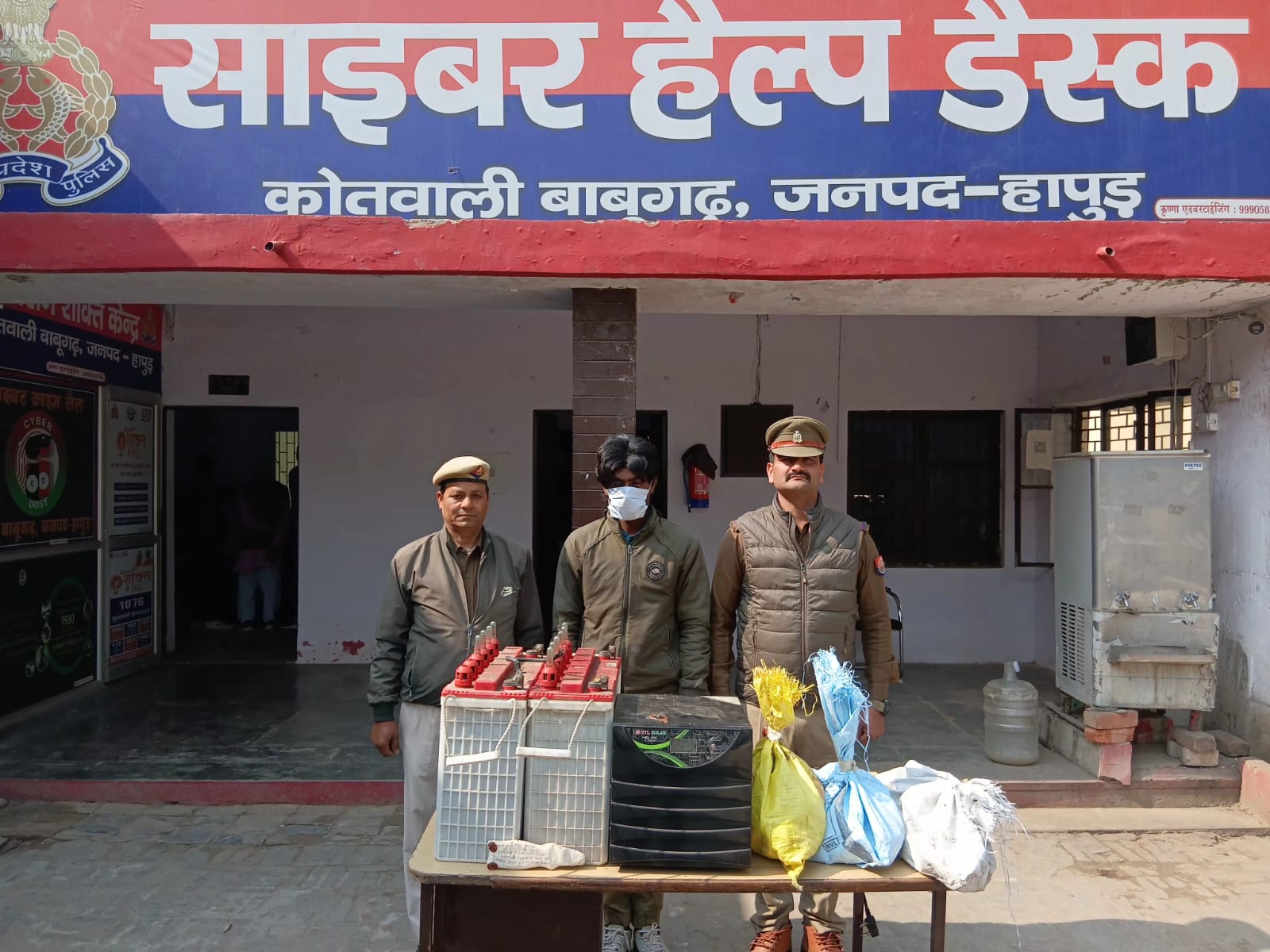 पुलिस ने भारी मात्रा में चोरी का माल किया बरामद