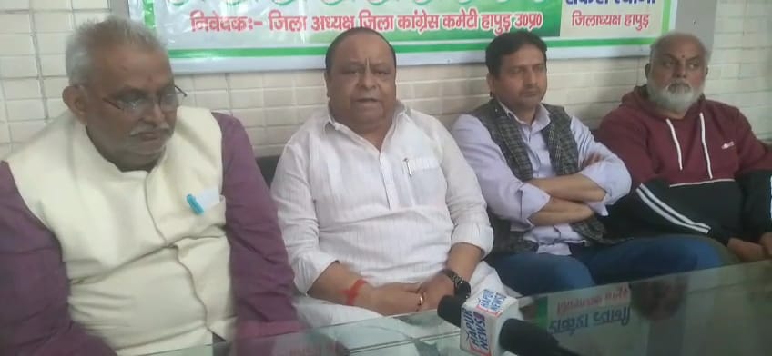 कांग्रेसी गांधी जी की प्रतिमा दूध से नहलाएंगे