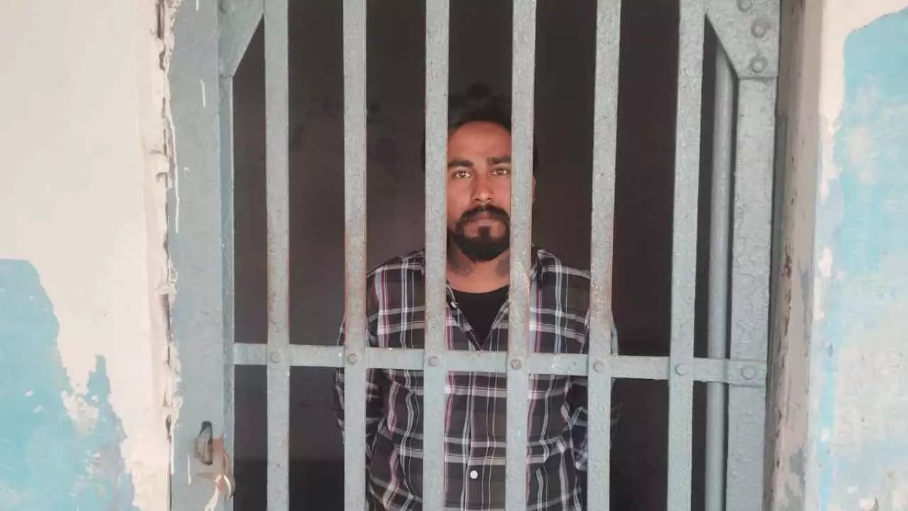 टोल कर्मियों पर गाड़ी चढ़ाने का प्रयास करने वाला कार चालक गिरफ्तार