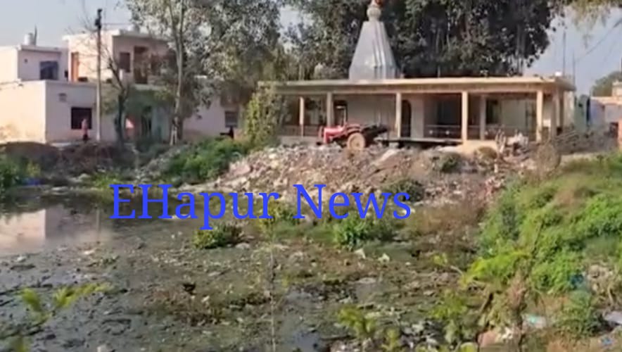 गिरधरपुर तुमरेल मंदिर के निकट कूड़े के ढेर से रोष