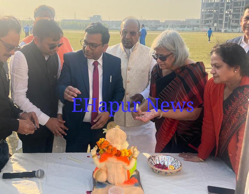 हापुड़ टैक्स टी-20 लीग मैच का उद्घाटन