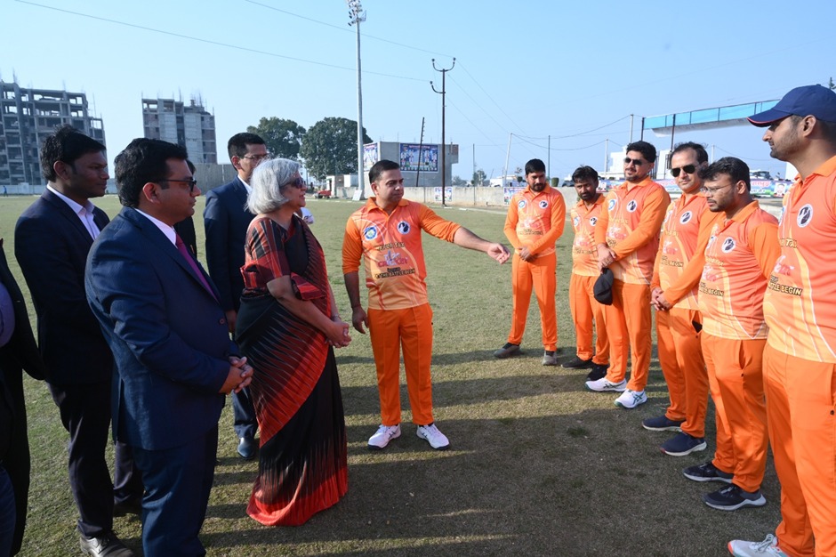 हापुड़ में आयोजित किया गया टैक्स टी-20 लीग मैच
