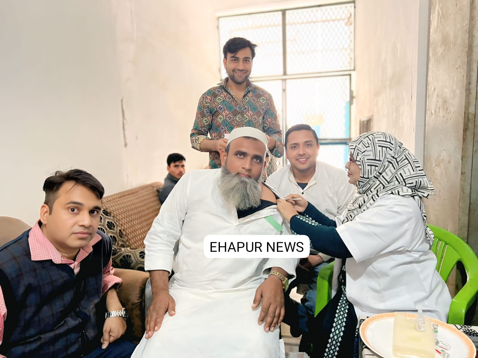 हज वैक्सीनेशन कैंप में 190 ने लगवाई वक्सीन, शेष 15 को बृहस्पतिवार को लगेंगे टीके