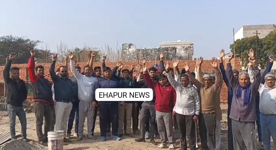 पिलखुवा: भूमि पर निर्माण का लोगों ने किया जमकर विरोध