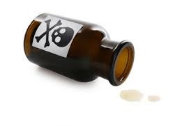 रेपिस्ट से तंग किशोरी ने जहर पिया, मौत