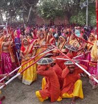 बरसाना की लट्ठमार होली के लिए हापुड़ के ब्रजभक्त पहुंचना शुरु