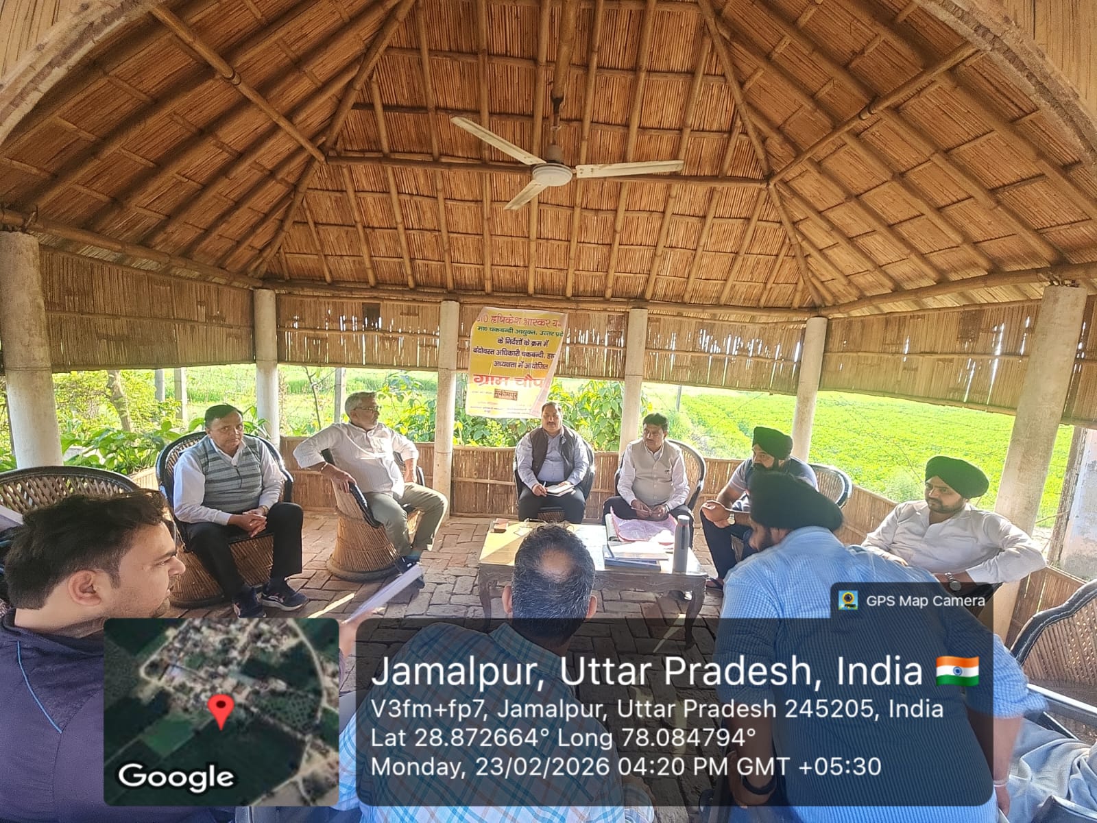 बंदोबस्त अधिकारी चकबंदी ने कृषकों के साथ किया ग्राम चौपाल का आयोजन