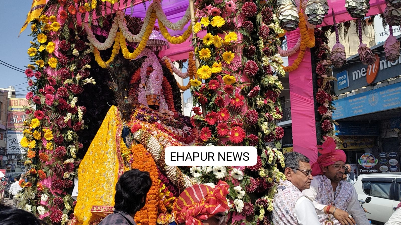 बाबा खाटू श्याम की 28वीं निशान यात्रा निकाली