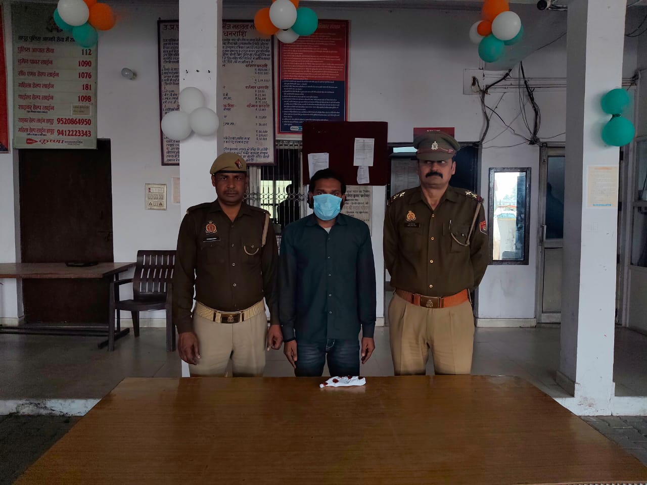 बरेली के इनामी लुटेरे को पुलिस ने दबोचा