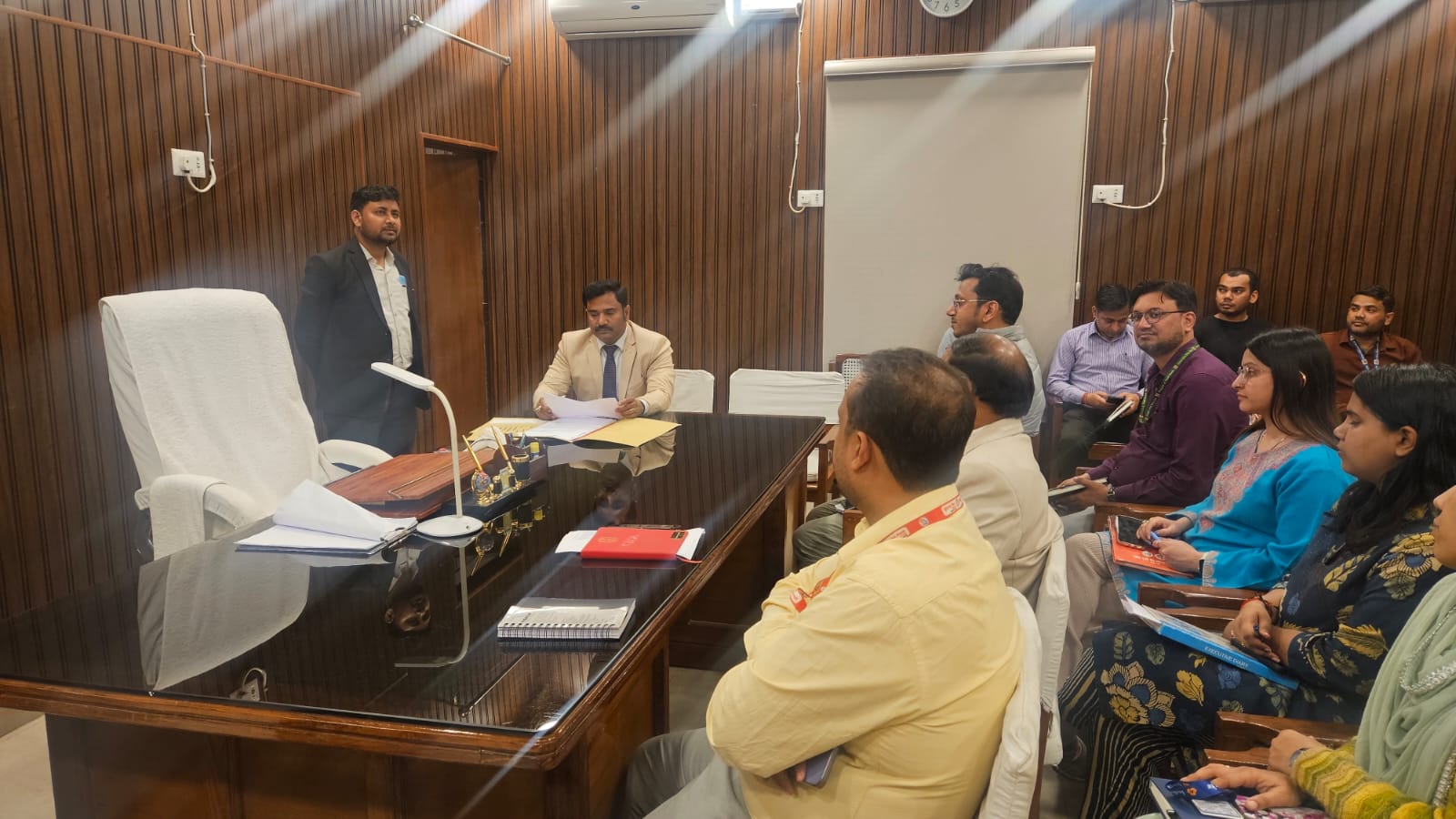 राष्ट्रीय लोक अदालत 14 मार्च को,तैयारियों को लेकर कई गई समीक्षा बैठक