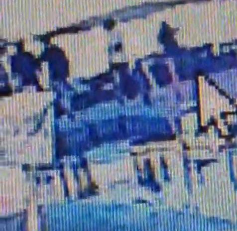 गढ़: संतुलन खोने के कारण गंगा में गिरी बच्ची का सीसीटीवी आया सामने