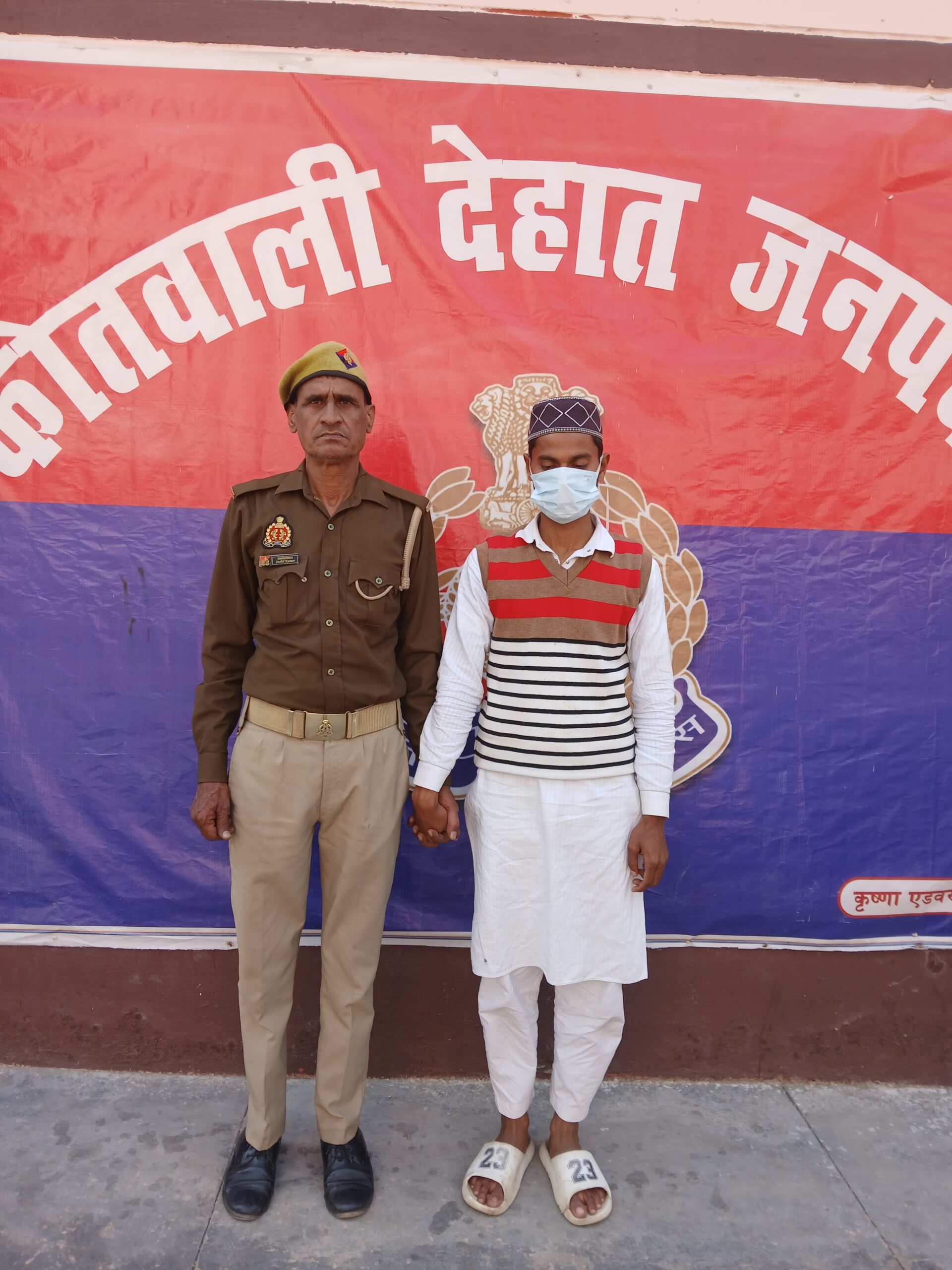 सहपाठी के एकाउंट पर अभद्र टिप्पणी करने पर गया जेल