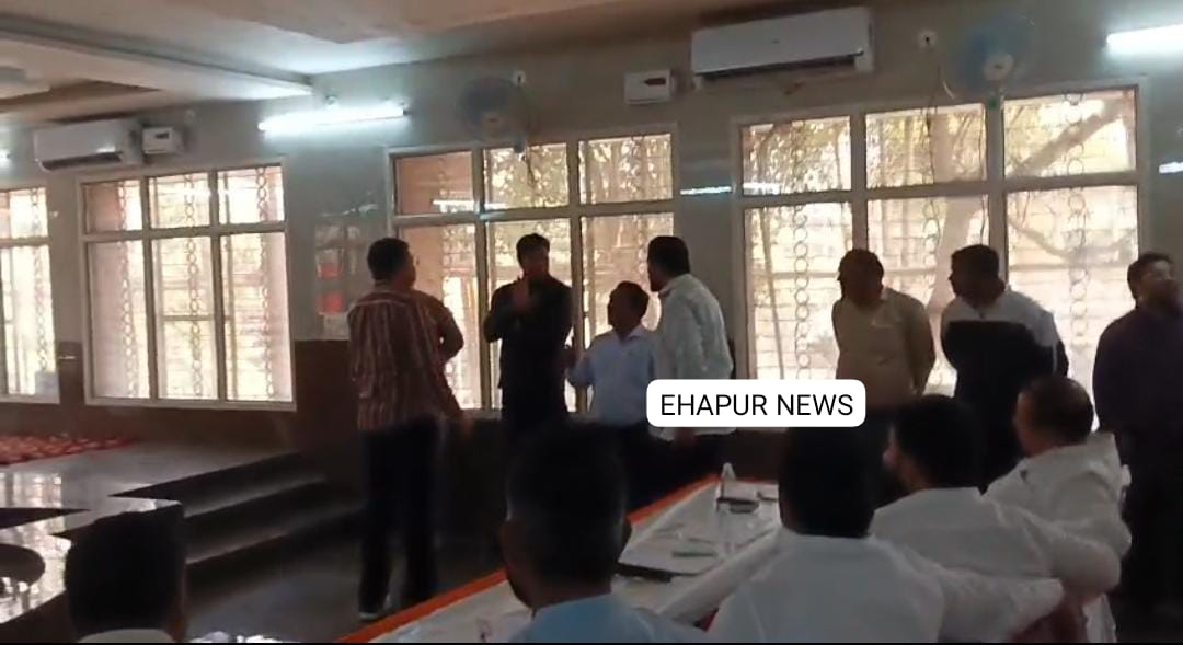 पिलखुवा: भारी हंगामे के बीच 64.66 करोड़ का बजट स्वीकृत