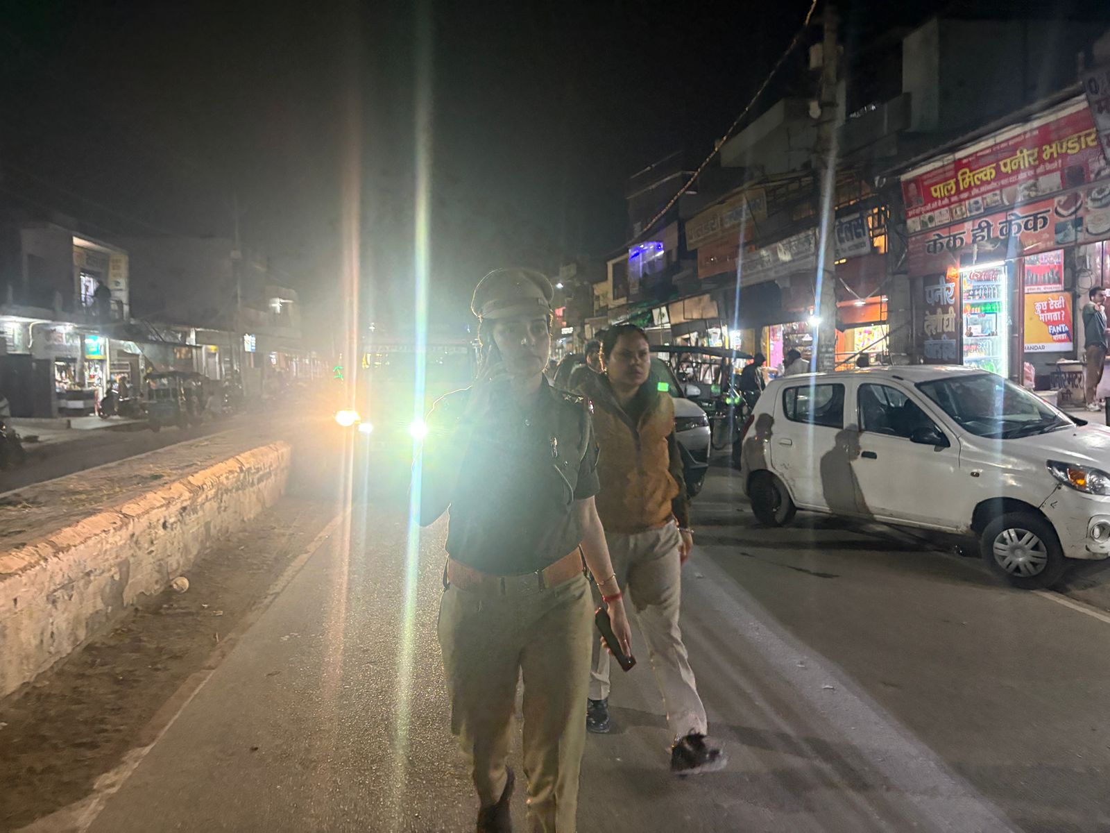 पुलिस ने क्षेत्र में गश्त कर सुरक्षा व्यवस्थाओं का जायजा लिया